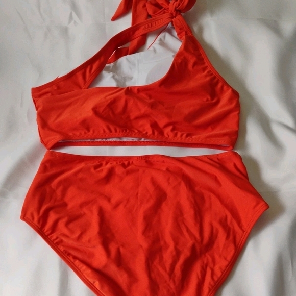 One-Shoulder Bikini Set in Rust - Picture 10 of 11